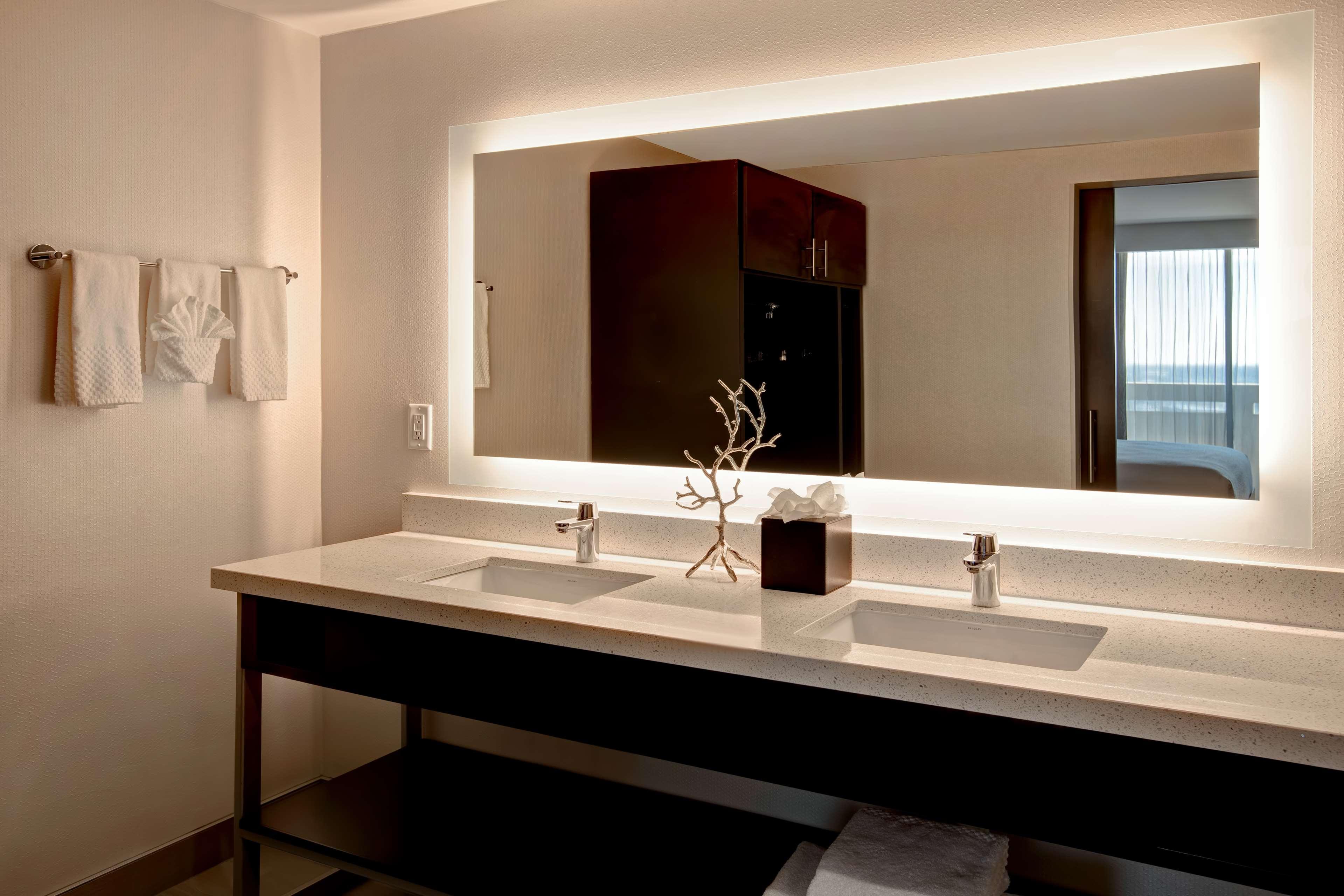 Embassy By Hilton Northwest Hotel 4*